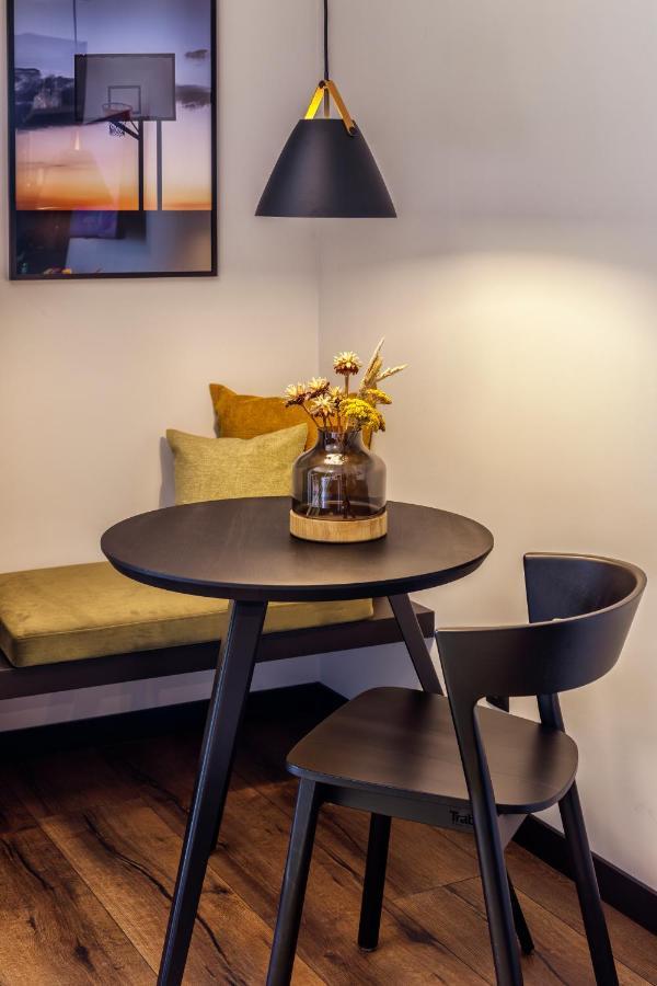 Black F House - Serviced Apartments Freiburg im Breisgau Exterior photo